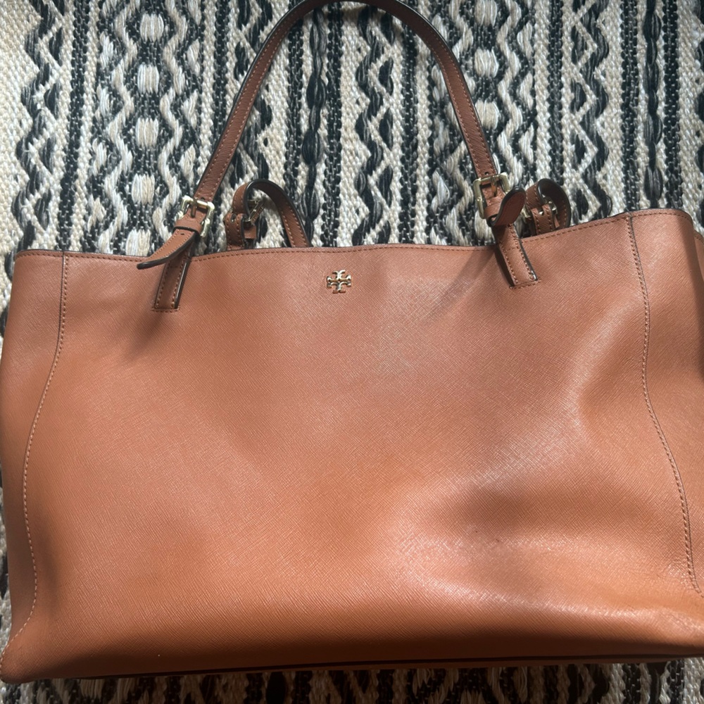 Tory Burch tan tote like new